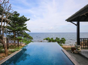 4 Bedroom Beachfront Villa at Kanda Choeng Mon